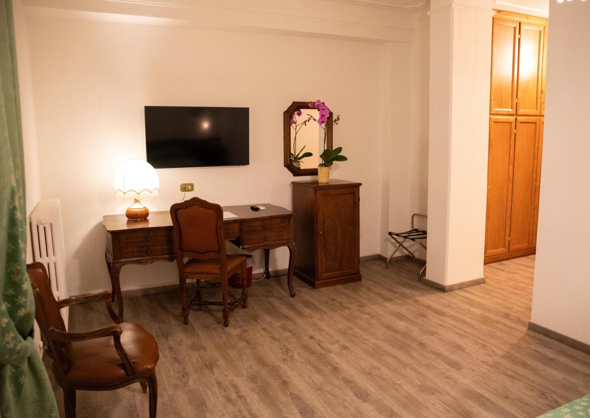 Hotel Park Ge.Al. 치타디카스텔로 외부 사진