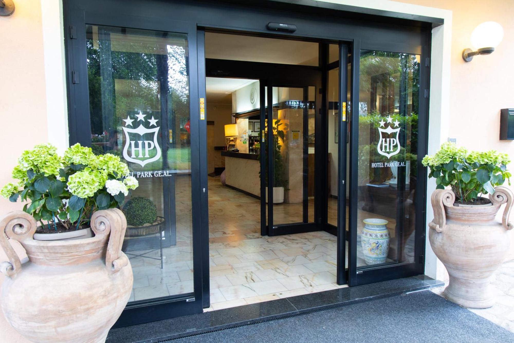 Hotel Park Ge.Al. 치타디카스텔로 외부 사진